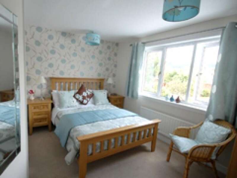 Single En-suite Room